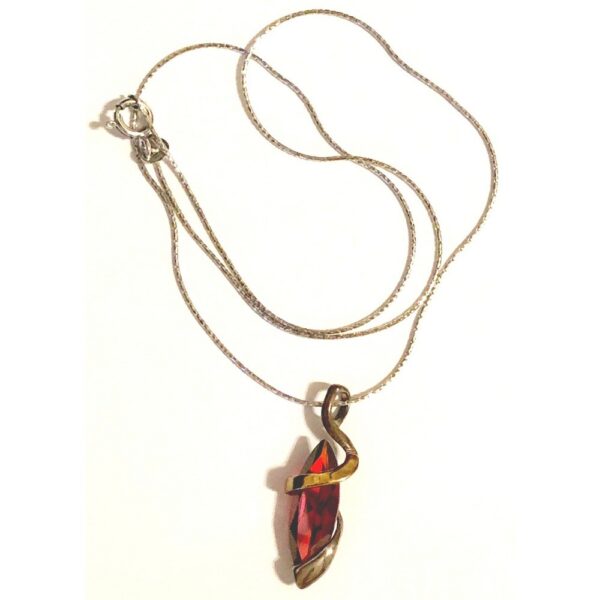 Pendant – Sterling Silver with Garnet