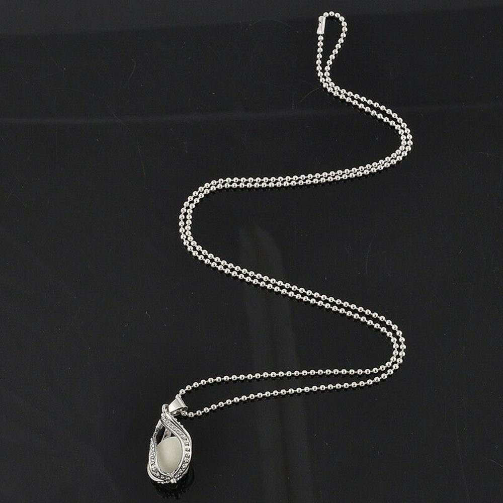 Pendant – Glow In Dark Stone